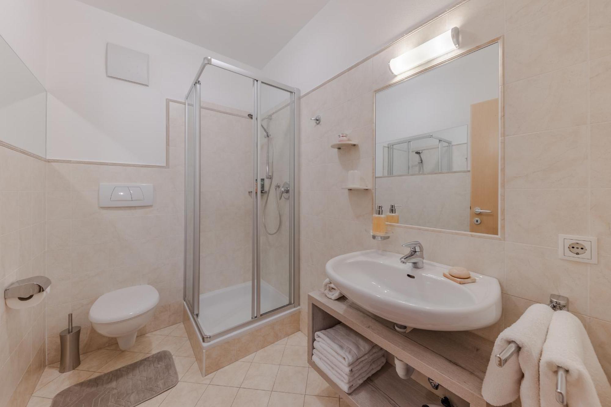 Apartament St. Josefhof Caldaro Zewnętrze zdjęcie